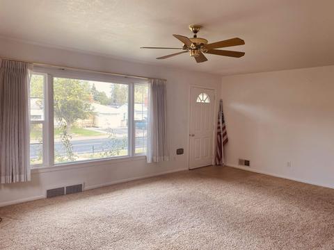 1122 E 37th St, Spokane, WA 99203 photo 2