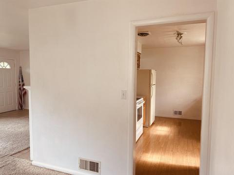1122 E 37th St, Spokane, WA 99203 photo 7