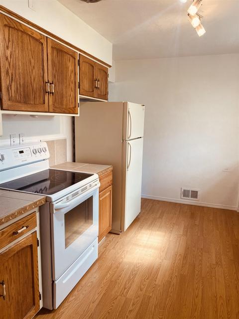 1122 E 37th St, Spokane, WA 99203 photo 8