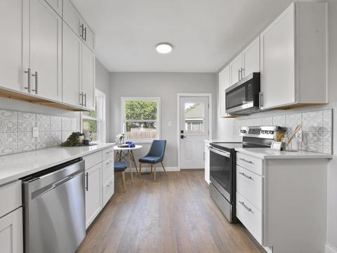 547 Everett Ave, Spokane, WA 99207 photo 2