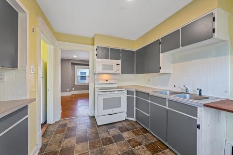 2214 E Sharp Ave, Spokane, WA 99202 photo 7