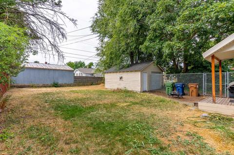 908 E Longfellow Ave, Spokane, WA 99207 photo 15