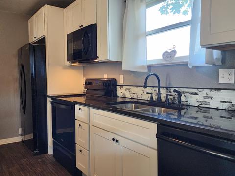 2824 N Ruby St, Spokane, WA 99207 photo 7