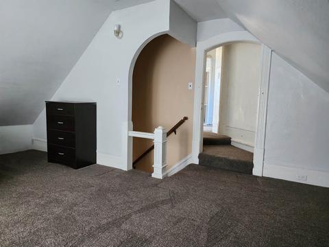 2824 N Ruby St, Spokane, WA 99207 photo 9