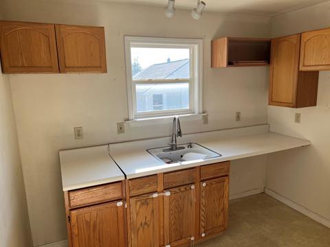 818 E Longfellow Ave, Spokane, WA 99207 photo 11