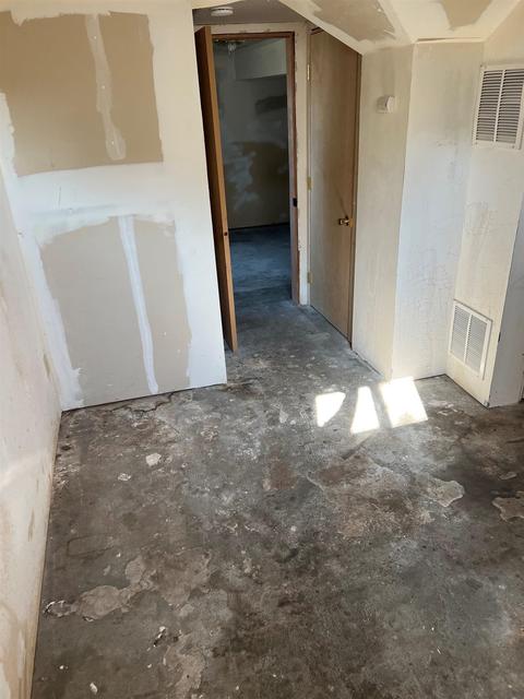 818 E Longfellow Ave, Spokane, WA 99207 photo 14