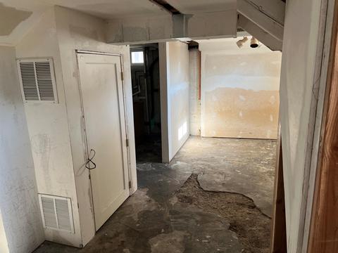 818 E Longfellow Ave, Spokane, WA 99207 photo 13