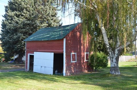 9 E State St, Saint John, WA 99171 photo 17