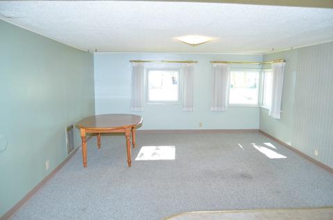 9 E State St, Saint John, WA 99171 photo 3