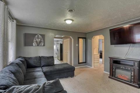 1826 E 4th Ave, Spokane, WA 99202 photo 2
