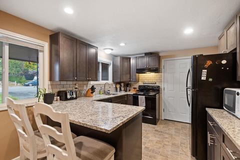 11112 E 17th Ave, Spokane Valley, WA 99206 photo 3
