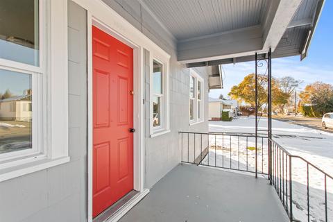 1324 E Gordon Ave, Spokane, WA 99207 photo 4