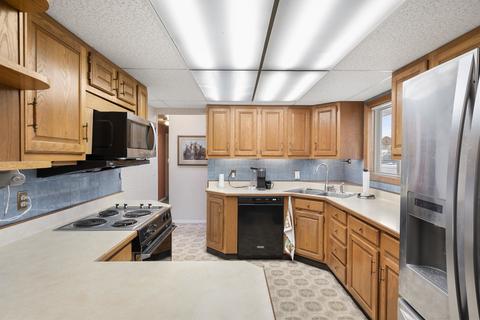 503 E Cozza Dr, Spokane, WA 99208 photo 4