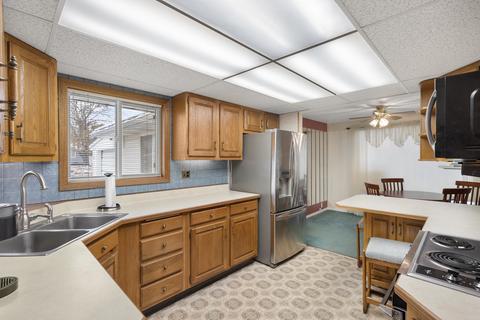 503 E Cozza Dr, Spokane, WA 99208 photo 2