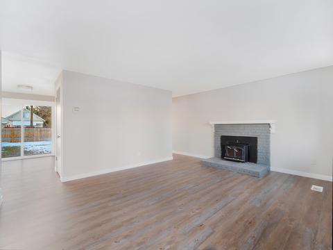 1622 Everett Ave, Spokane, WA 99207 photo 2