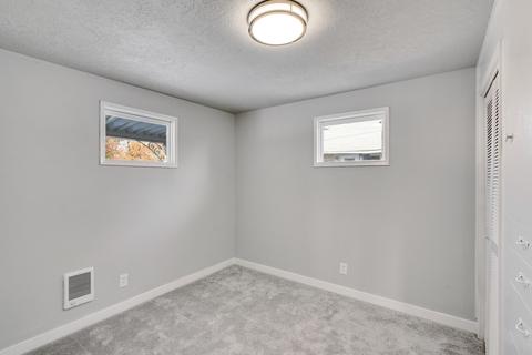 1028 E Queen Ave, Spokane, WA 99207 photo 21