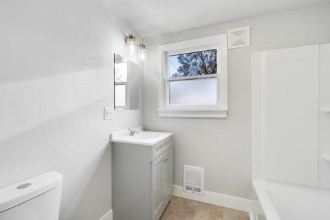 1028 E Queen Ave, Spokane, WA 99207 photo 19