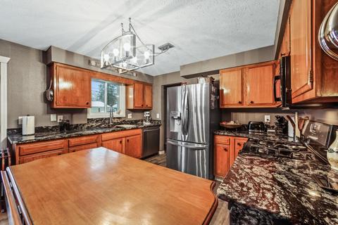407 E Queen Ave, Spokane, WA 99207 photo 7