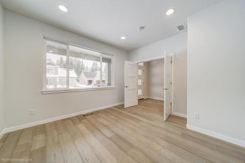 2014 E 33rd Ave, Spokane, WA 99203 photo 4