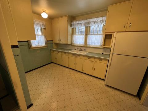 816 Everett Ave, Spokane, WA 99207 photo 10