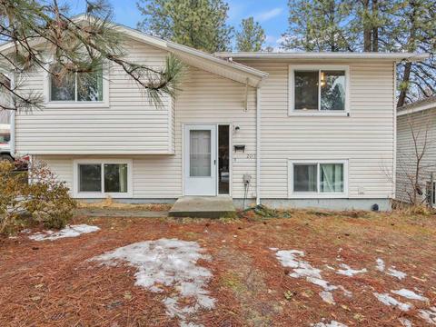 2011 E 11th Ave, Spokane, WA 99202 photo 1