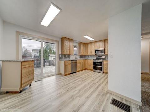 4219 E 9th Ave, Spokane, WA 99202 photo 5