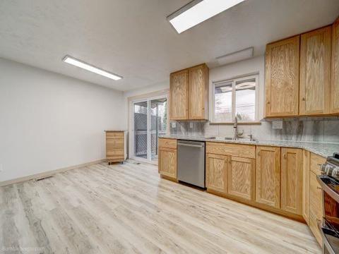 4219 E 9th Ave, Spokane, WA 99202 photo 9
