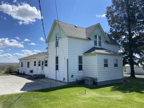 7609 N Duck Lake Lamona Rd, Harrington, WA 99134