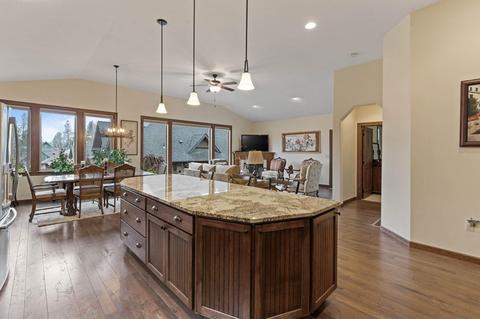 2108 E Cherrytree Ln, Spokane, WA 99203 photo 13