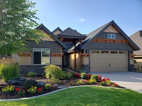 2108 E Cherrytree Ln, Spokane, WA 99203 photo 1
