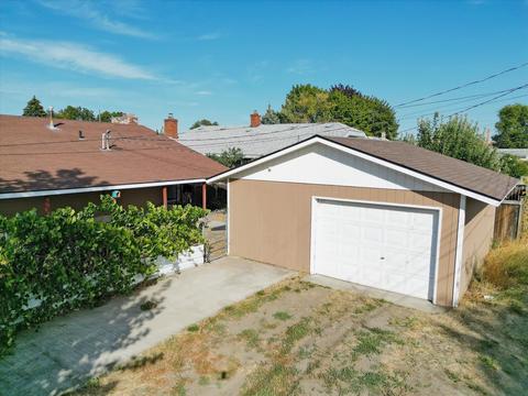 1214 E Hoffman Ave, Spokane, WA 99207 photo 3