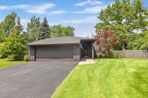 1823 E Rockwood Blvd #1823, Spokane, WA 99203
