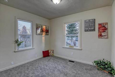 537 E North Ave, Spokane, WA 99207 photo 12