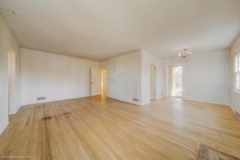 946 E 40th Ave, Spokane, WA 99203 photo 6