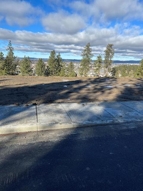 1422 S Vera Crest Dr, Spokane Valley, WA 99037