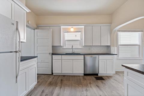 523 E Baldwin Ave, Spokane, WA 99207 photo 11