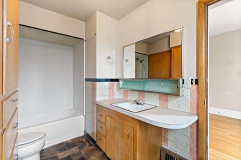523 E Baldwin Ave, Spokane, WA 99207 photo 17