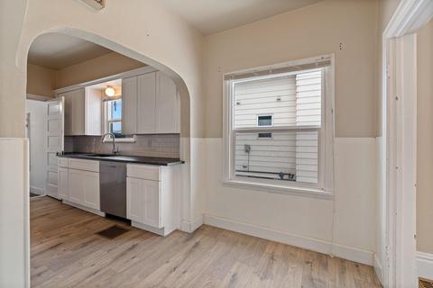 523 E Baldwin Ave, Spokane, WA 99207 photo 10