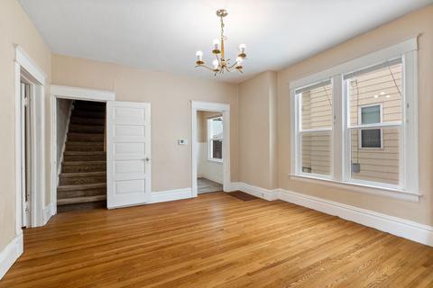523 E Baldwin Ave, Spokane, WA 99207 photo 8