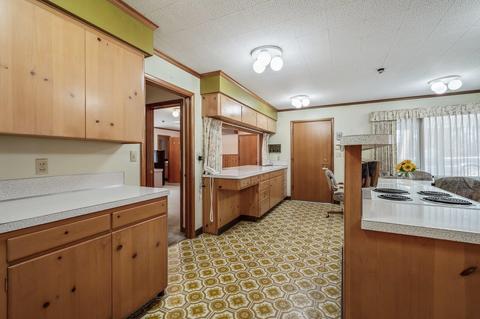 11214 E 27th Ave, Spokane Valley, WA 99206 photo 8