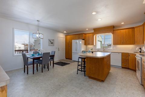 2029 E Devoe Ave, Spokane, WA 99217 photo 8