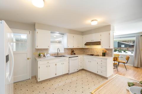 633 E 21st Ave, Spokane, WA 99204 photo 9