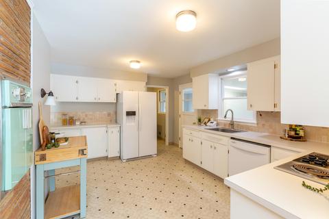 633 E 21st Ave, Spokane, WA 99204 photo 8