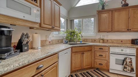 4235 E 37th Ave, Spokane, WA 99223 photo 6