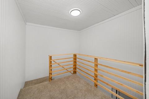 827 E 10th Ave, Spokane, WA 99202 photo 14