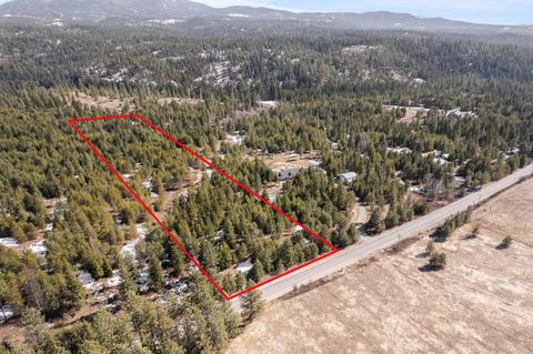 313 Nn N Elk Chattaroy Rd, Chattaroy, WA 99003