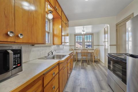 327 E Broad Ave, Spokane, WA 99207 photo 7