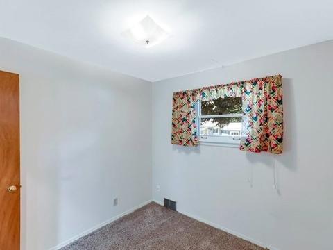 827 E Broad Ave, Spokane, WA 99207 photo 18