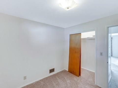 827 E Broad Ave, Spokane, WA 99207 photo 16