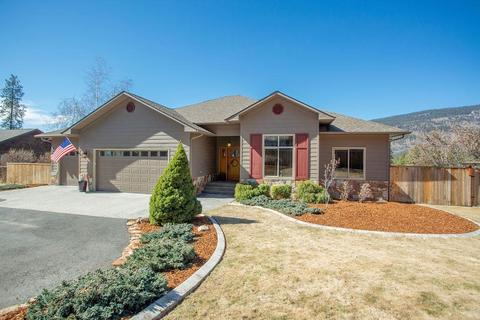 1360 Grandview Dr, Kettle Falls, WA 99141